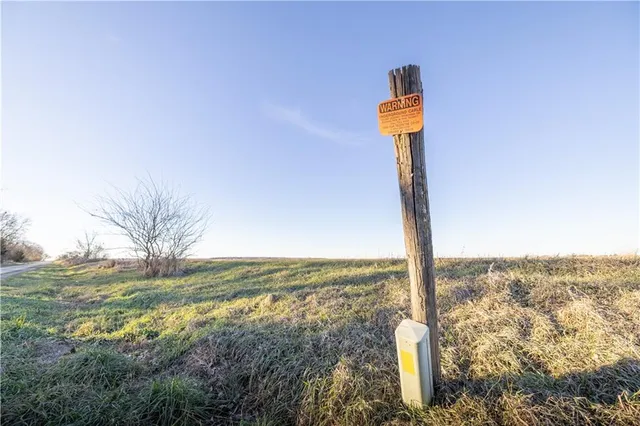 $585,000 | 0 West 17th Street, Pleasanton, KS 66075