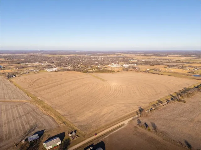 $585,000 | 0 West 17th Street, Pleasanton, KS 66075