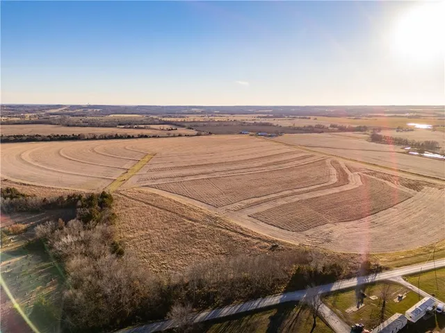 $585,000 | 0 West 17th Street, Pleasanton, KS 66075