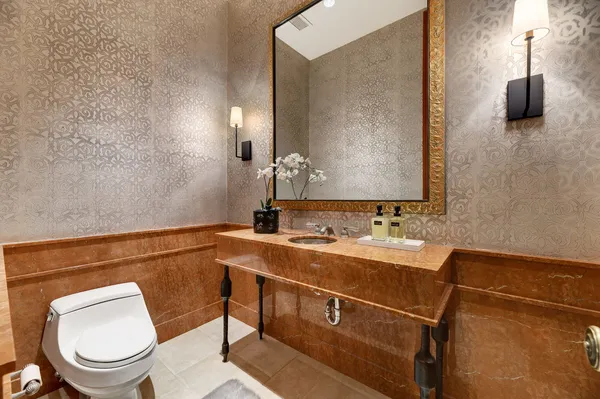 $5,950,000 | 189 East Lake Shore Drive, Unit PH18, Chicago, IL 60611