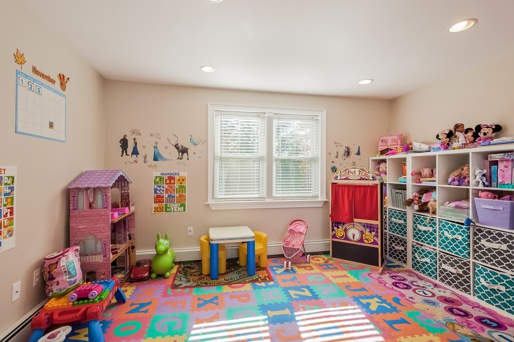 208 Reed Street Rockland, MA 02370 - Photo 8 of 25 Gallery Image 8