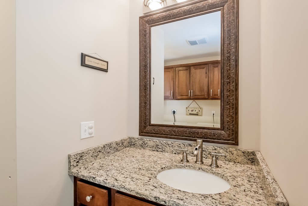 208 Reed Street Rockland, MA 02370 - Photo 10 of 25 Gallery Image 10