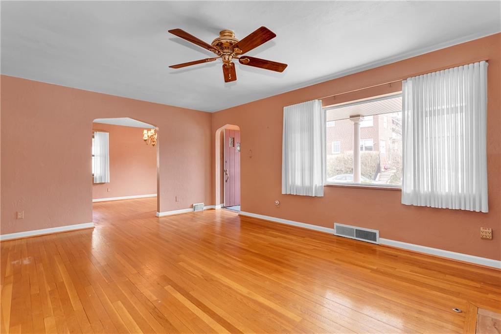 1310 Browning Road Pittsburgh, PA 15206 - Photo 8 of 25 Gallery Image 8