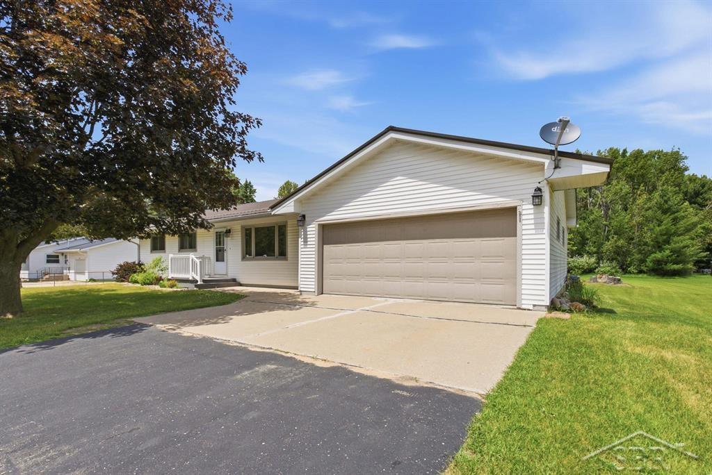 3448 Clendening Road Gladwin, MI 48624 - Photo 1 of 30