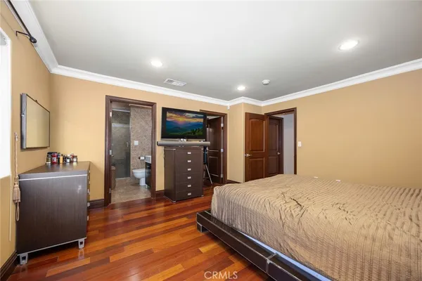 $1,495,000 | 10610 Oak Tree Way, Sunland, CA 91040