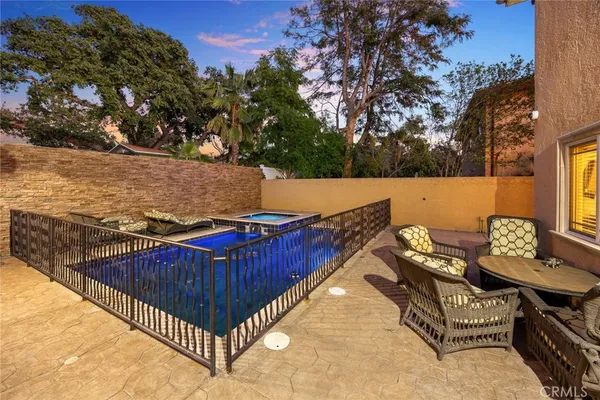 $1,495,000 | 10610 Oak Tree Way, Sunland, CA 91040