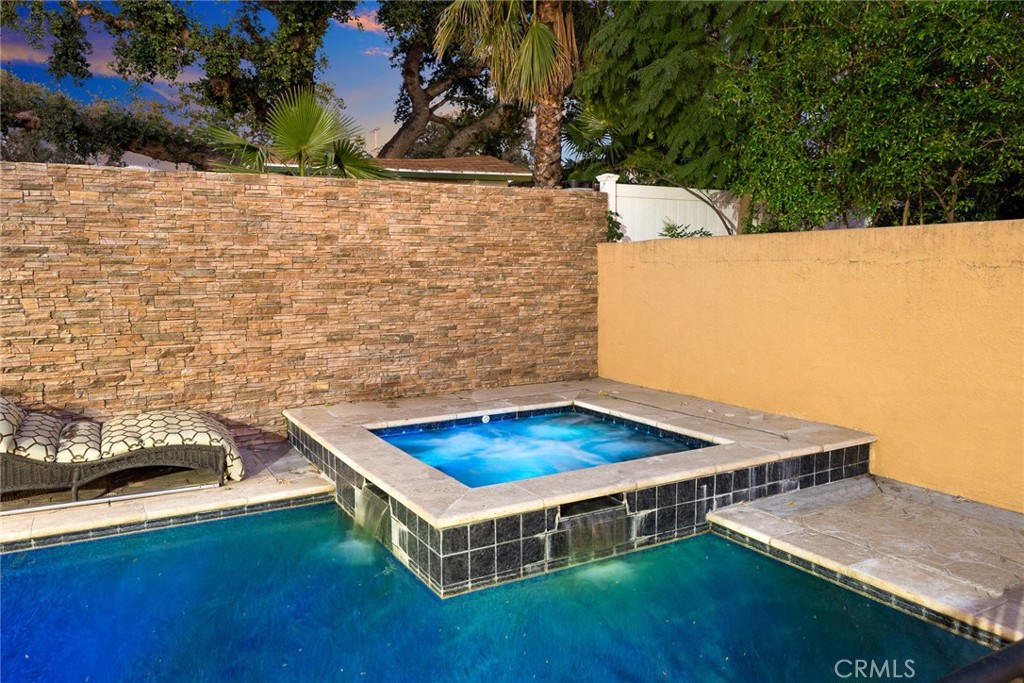 10610 Oak Tree Way Sunland, CA 91040 - Photo 47 of 63