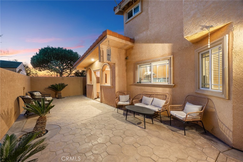 10610 Oak Tree Way Sunland, CA 91040 - Photo 50 of 63 a outdoor space with patio furniture