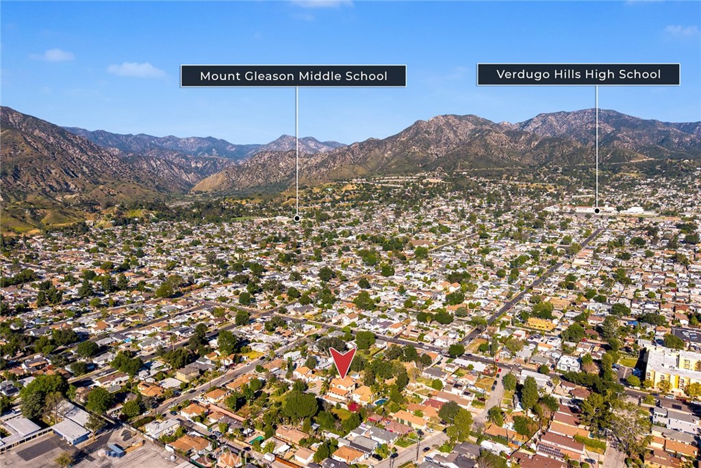 10610 Oak Tree Way Sunland, CA 91040 - Photo 61 of 63 a view of a city with mountain