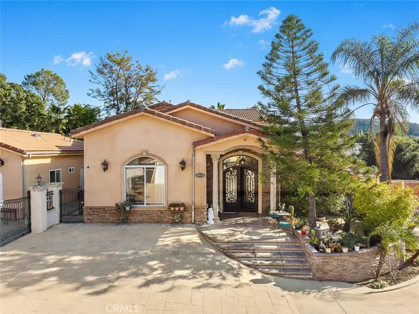 $1,495,000 | 10610 Oak Tree Way, Sunland, CA 91040