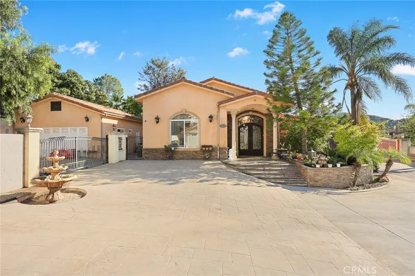 $1,495,000 | 10610 Oak Tree Way, Sunland, CA 91040