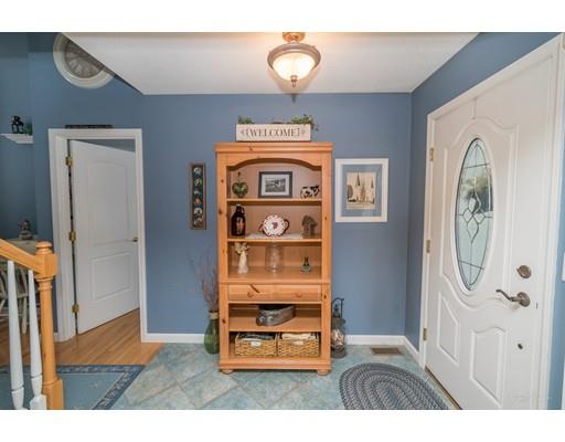 44 Old Reed Road Monson, MA 01057 - Photo 14 of 30 a view of a hallway with entryway