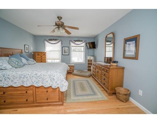 44 Old Reed Road Monson, MA 01057 - Photo 17 of 30 a living room with furniture
