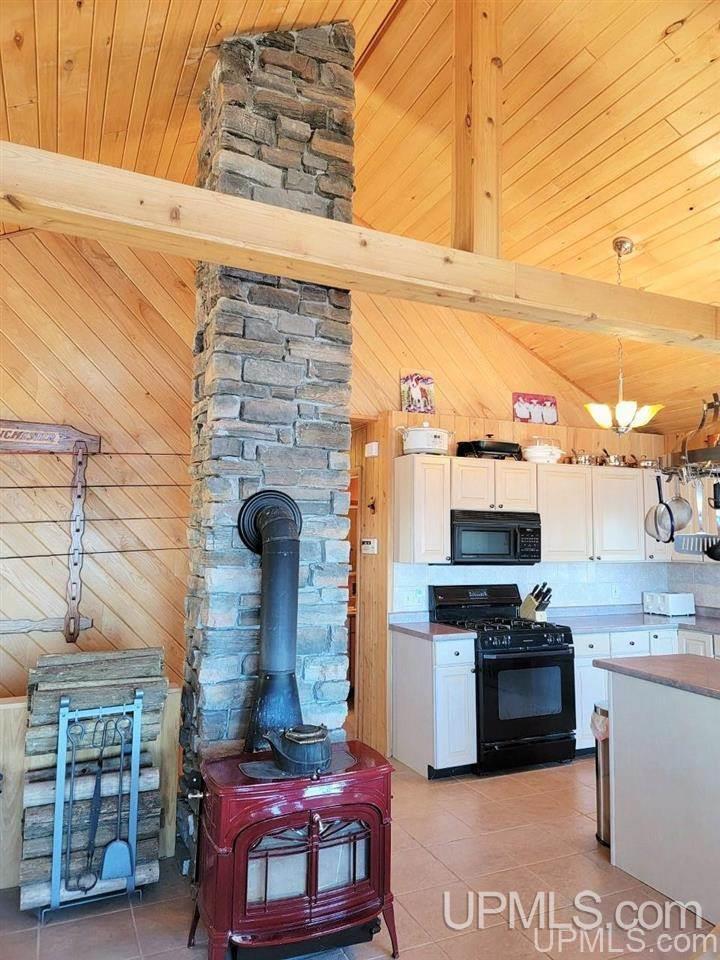 11744 Co Road Manistique, MI 49854 - Photo 10 of 49