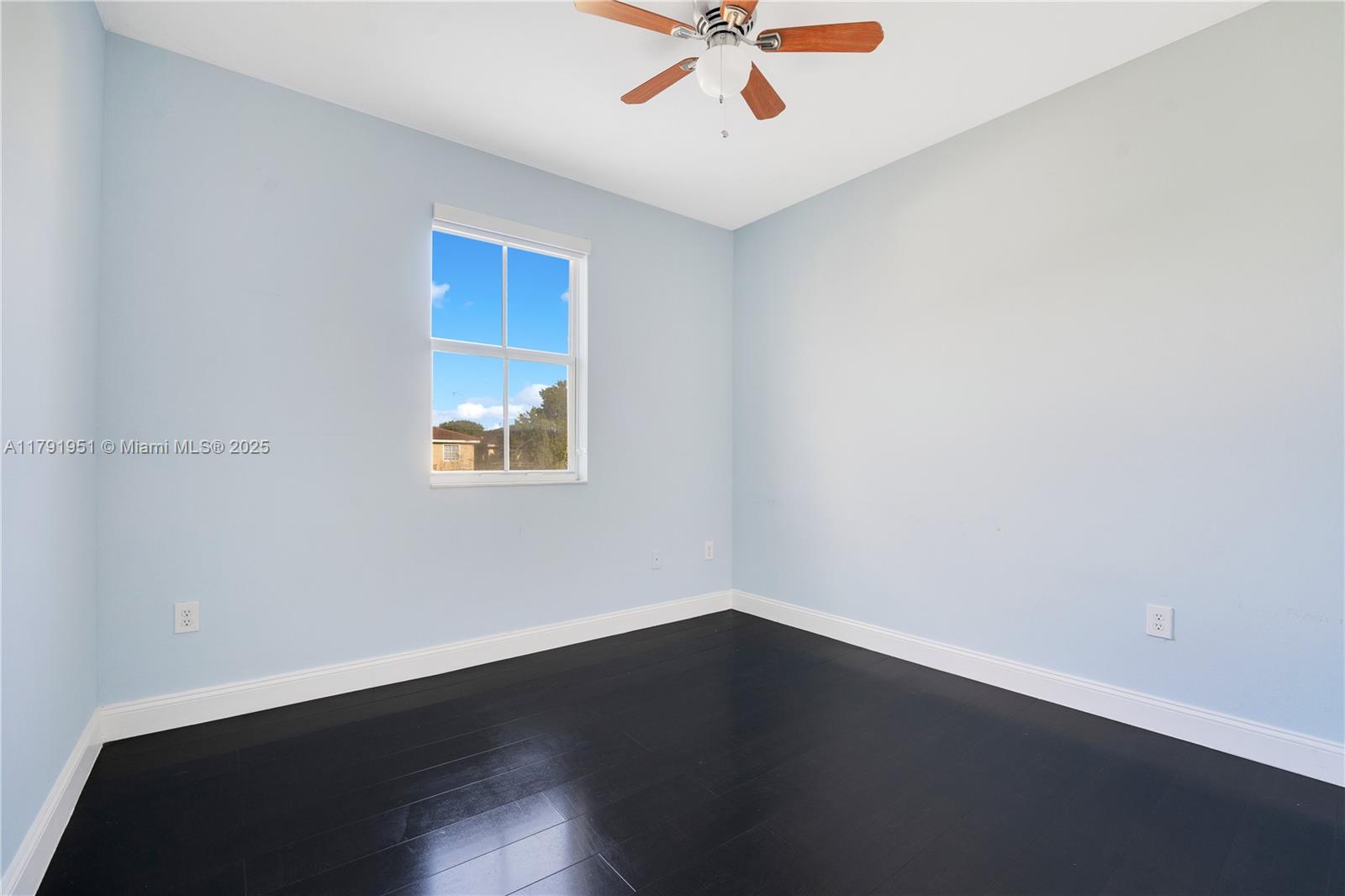 27490 Southwest 138th Path Homestead, FL 33032 - Photo 17 of 33 Gallery Image 17