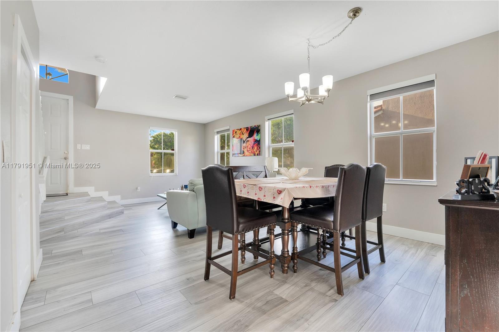 27490 Southwest 138th Path Homestead, FL 33032 - Photo 5 of 33 Gallery Image 5