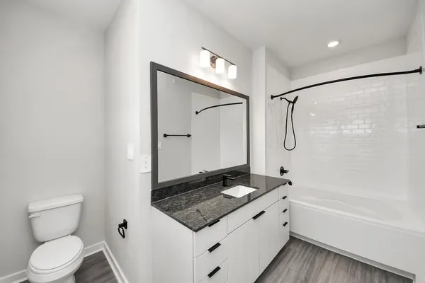 $1,729 | 7711 Longmire Road, Unit 102, Conroe, TX 77304