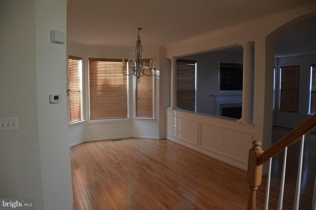 16526 Reservoir Loop Dumfries, VA 22026 - Photo 4 of 28 Dining Room