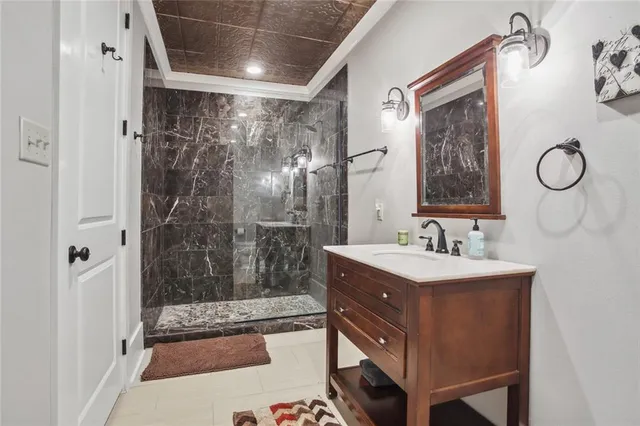 $4,000 | 216 Chartres Street, Unit 1A, New Orleans, LA 70130