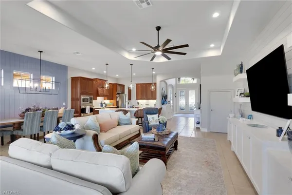 $1,095,000 | 14700 Speranza Way, Bonita Springs, FL 34135