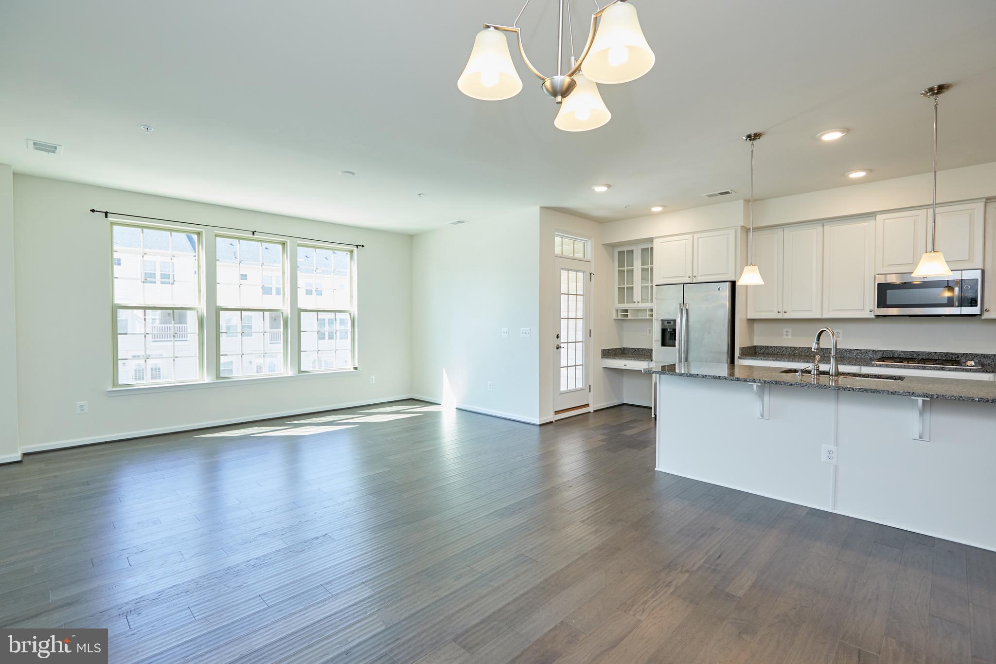 13605 Rockingham Lane, Unit 52H Gainesville, VA 20155 - Photo 2 of 31