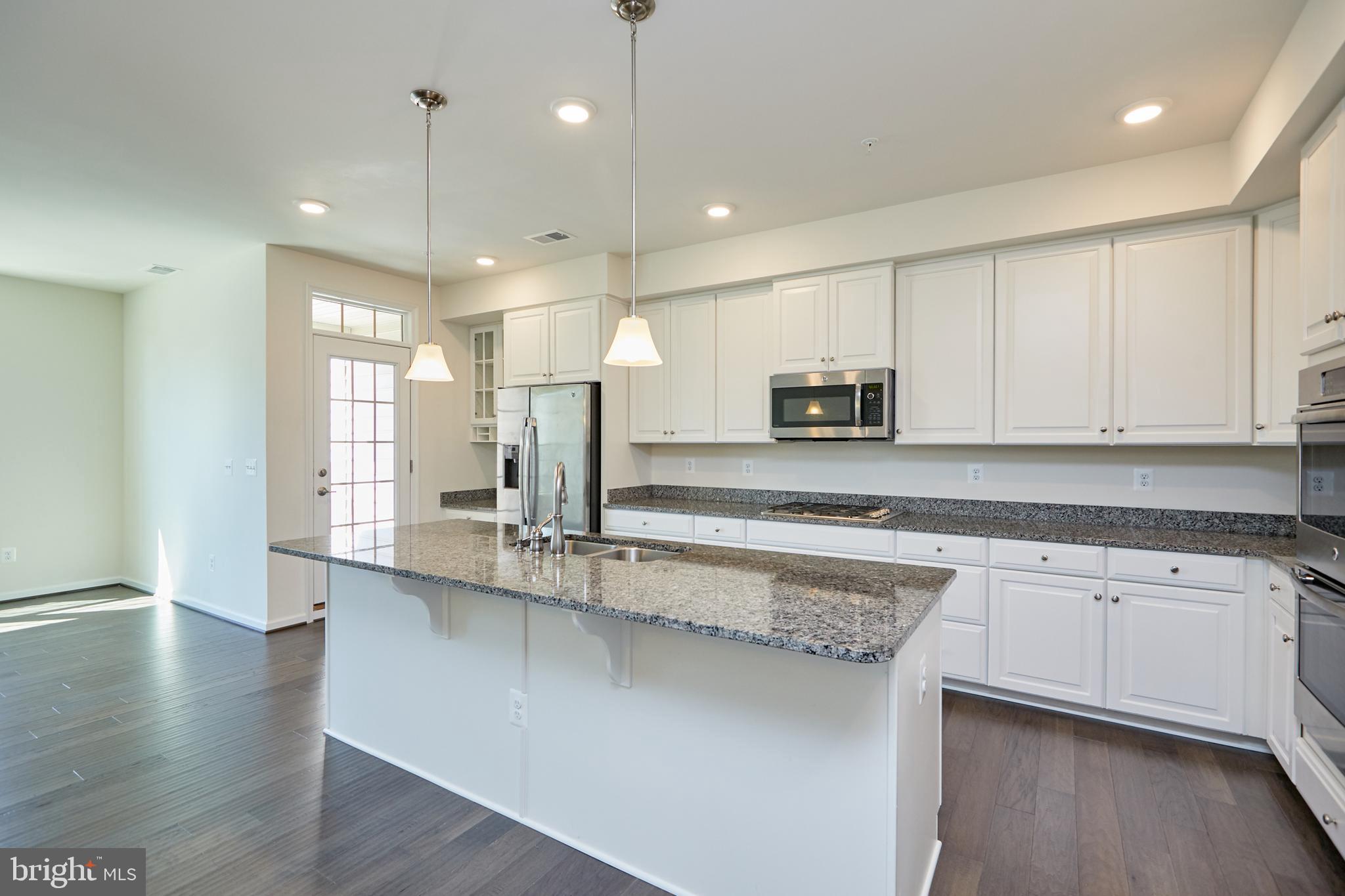13605 Rockingham Lane, Unit 52H Gainesville, VA 20155 - Photo 3 of 31