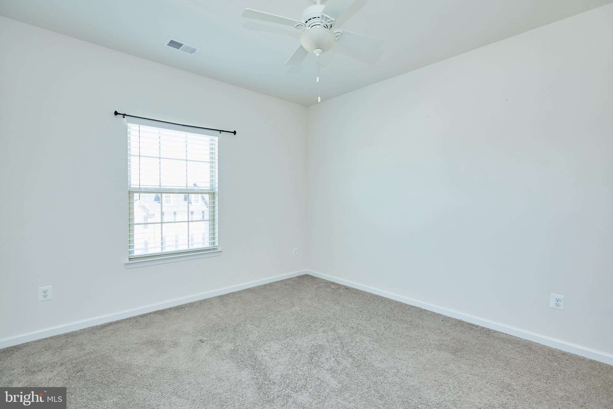 13605 Rockingham Lane, Unit 52H Gainesville, VA 20155 - Photo 22 of 31