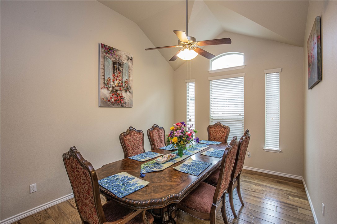5524 Wisdom Court Waco, TX 76708 - Photo 3 of 30