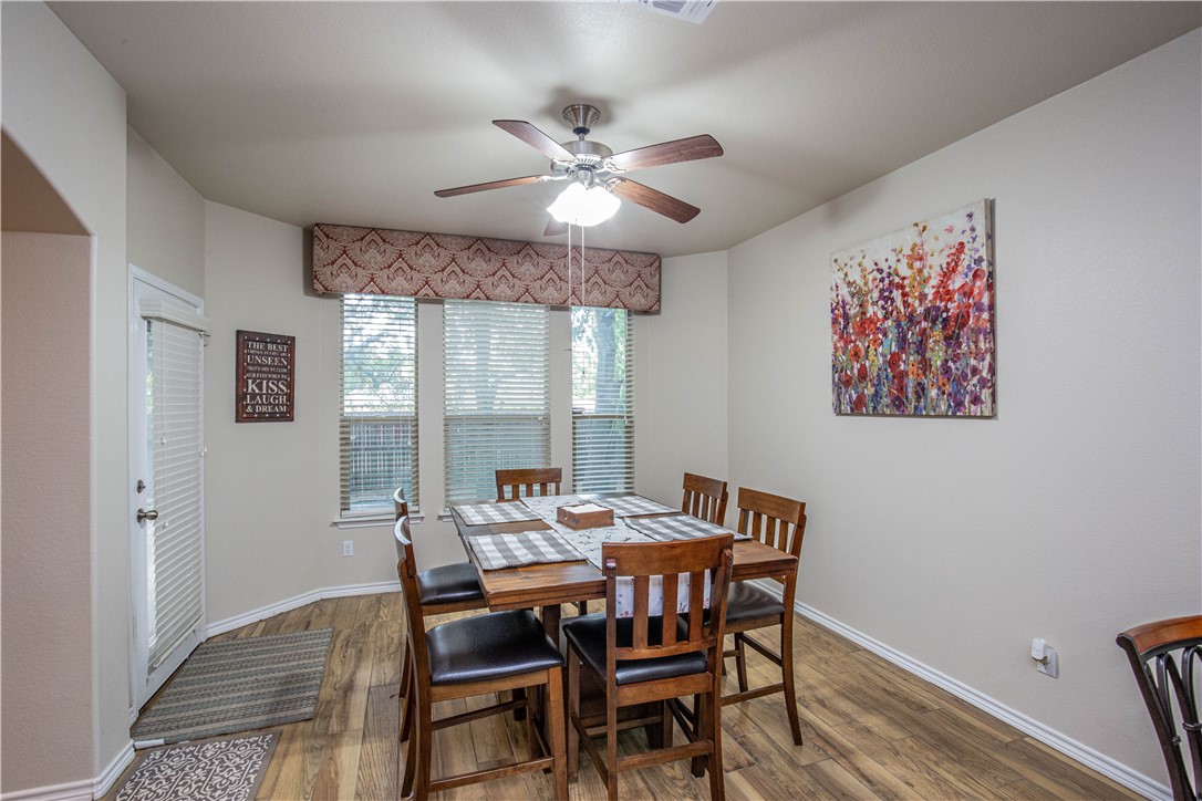 5524 Wisdom Court Waco, TX 76708 - Photo 7 of 30
