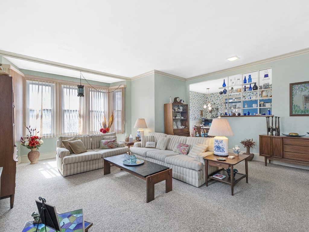 14 Newell Road Brookline, MA 02446 - Photo 3 of 23 Gallery Image 3