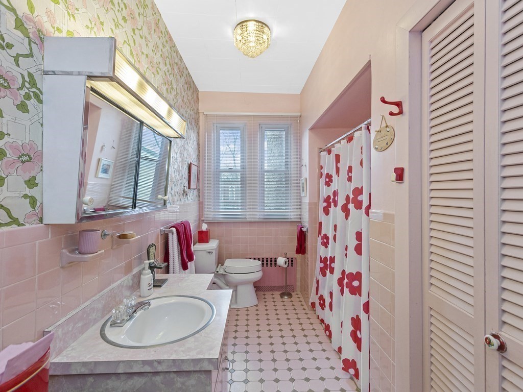 14 Newell Road Brookline, MA 02446 - Photo 6 of 23 Gallery Image 6