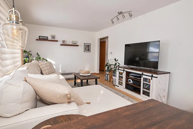 $249,900 | 626 East 12th Street, Winona, MN 55987