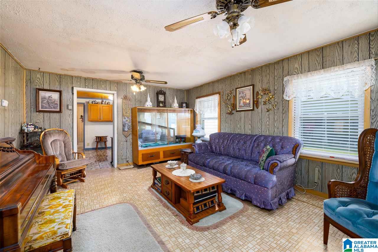 310 3rd Avenue West Oneonta, AL 35121 - Photo 7 of 27