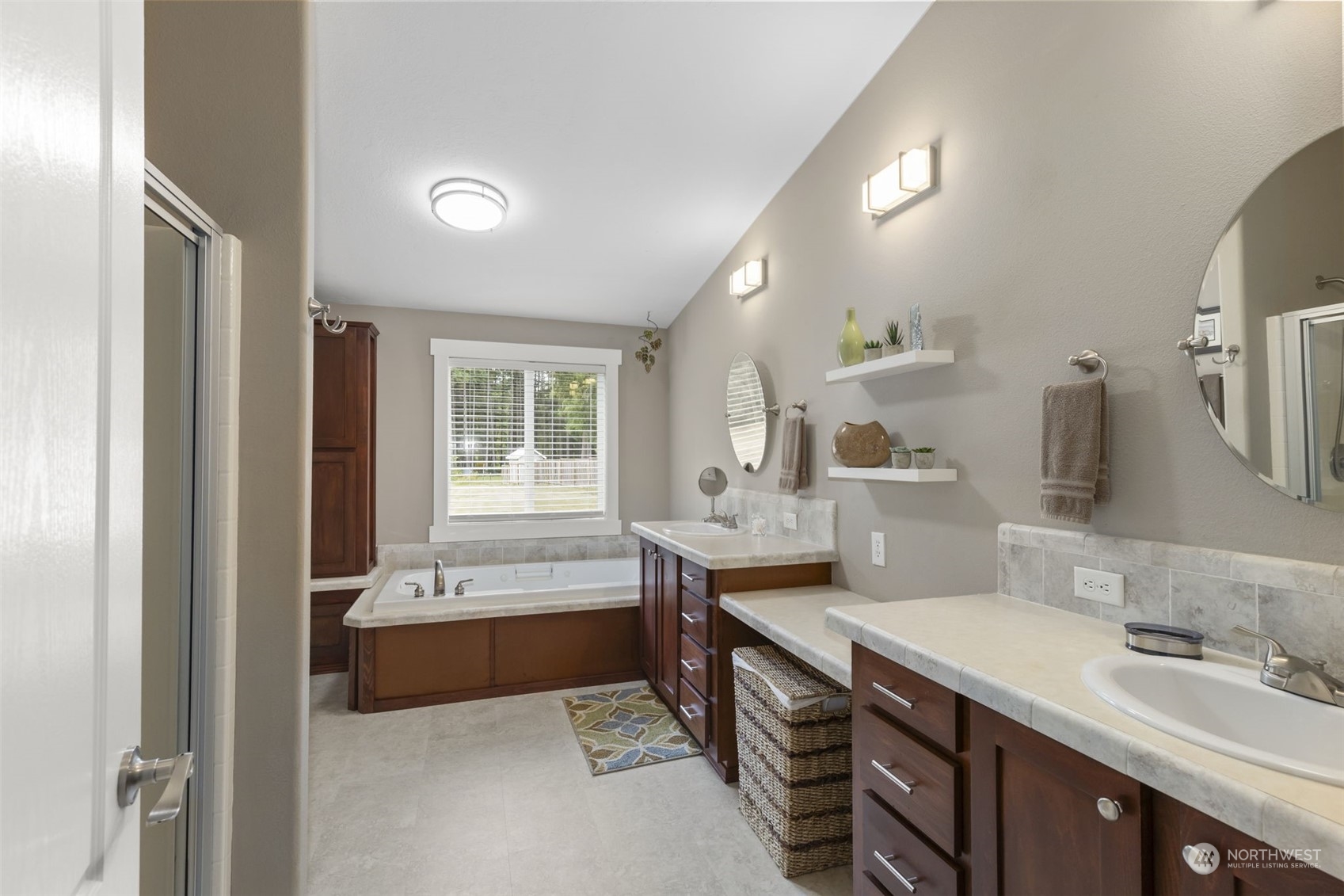 5326 Southwest Old Clifton Road Port Orchard, WA 98367 - Photo 21 of 33 Gallery Image 21