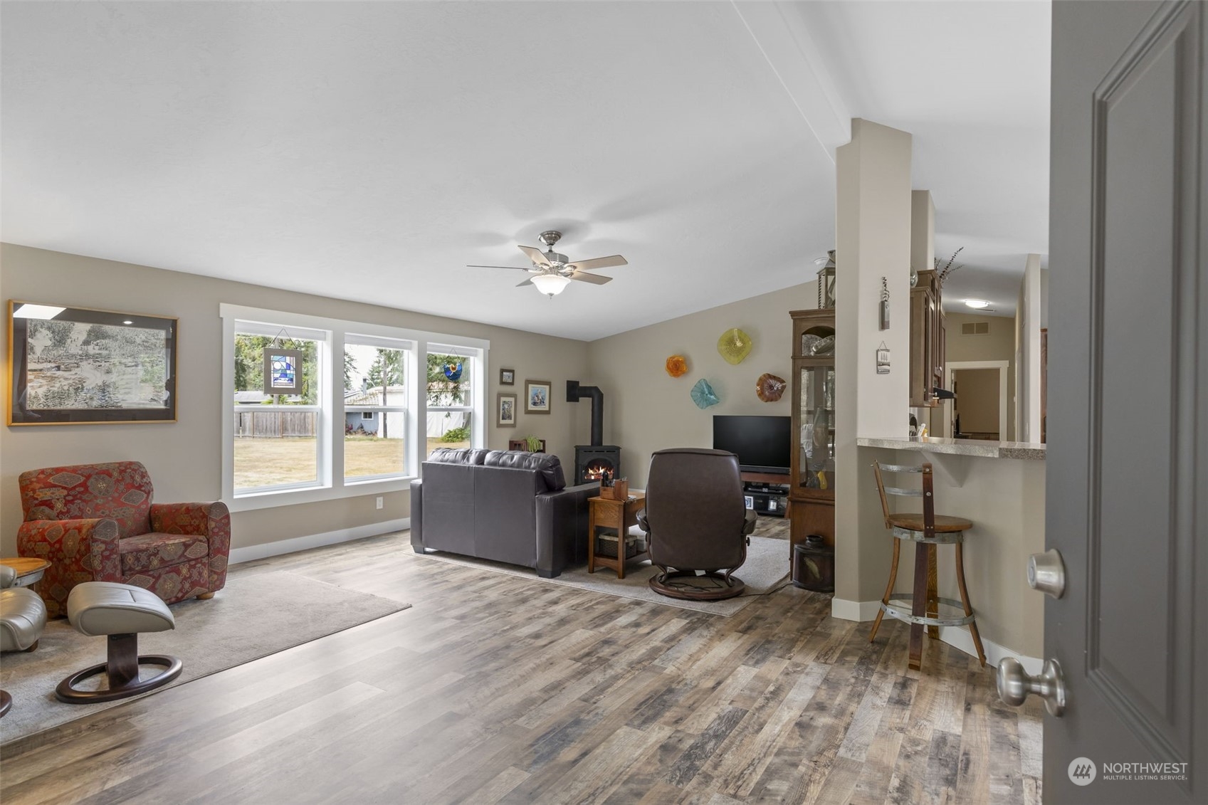 5326 Southwest Old Clifton Road Port Orchard, WA 98367 - Photo 8 of 33 Gallery Image 8