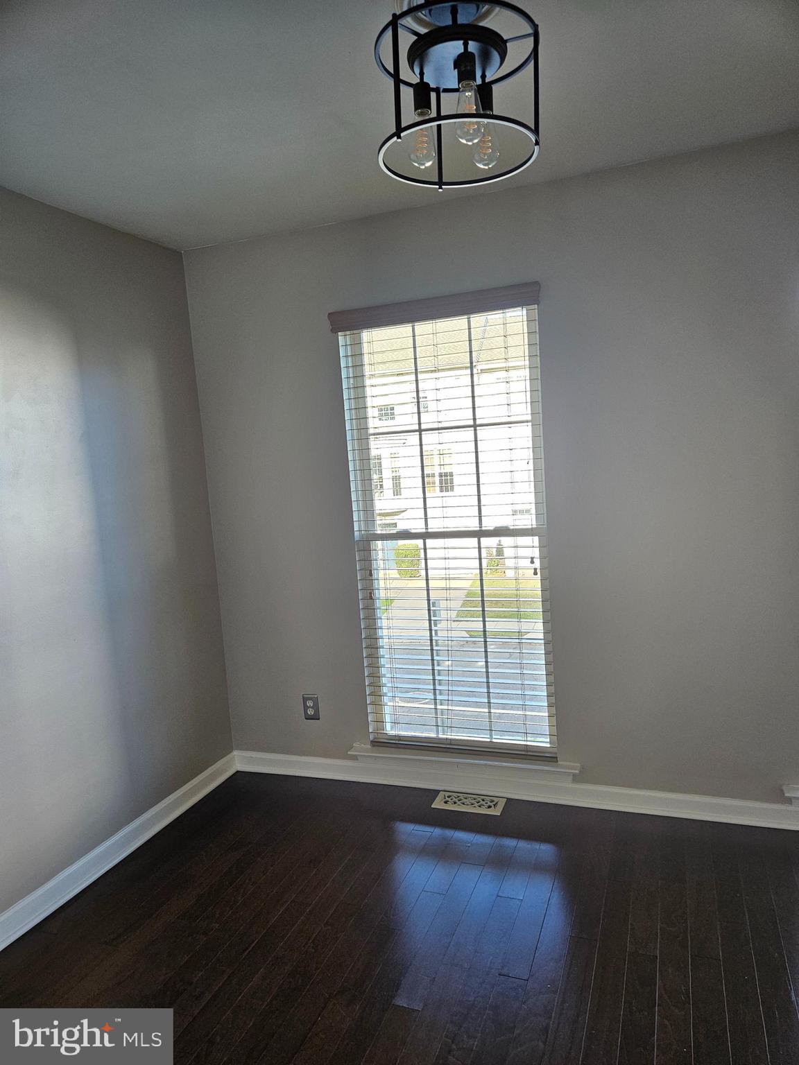 16 Weatherly Road Delran, NJ 08075 - Photo 16 of 30 a view of a livingroom with wooden floor