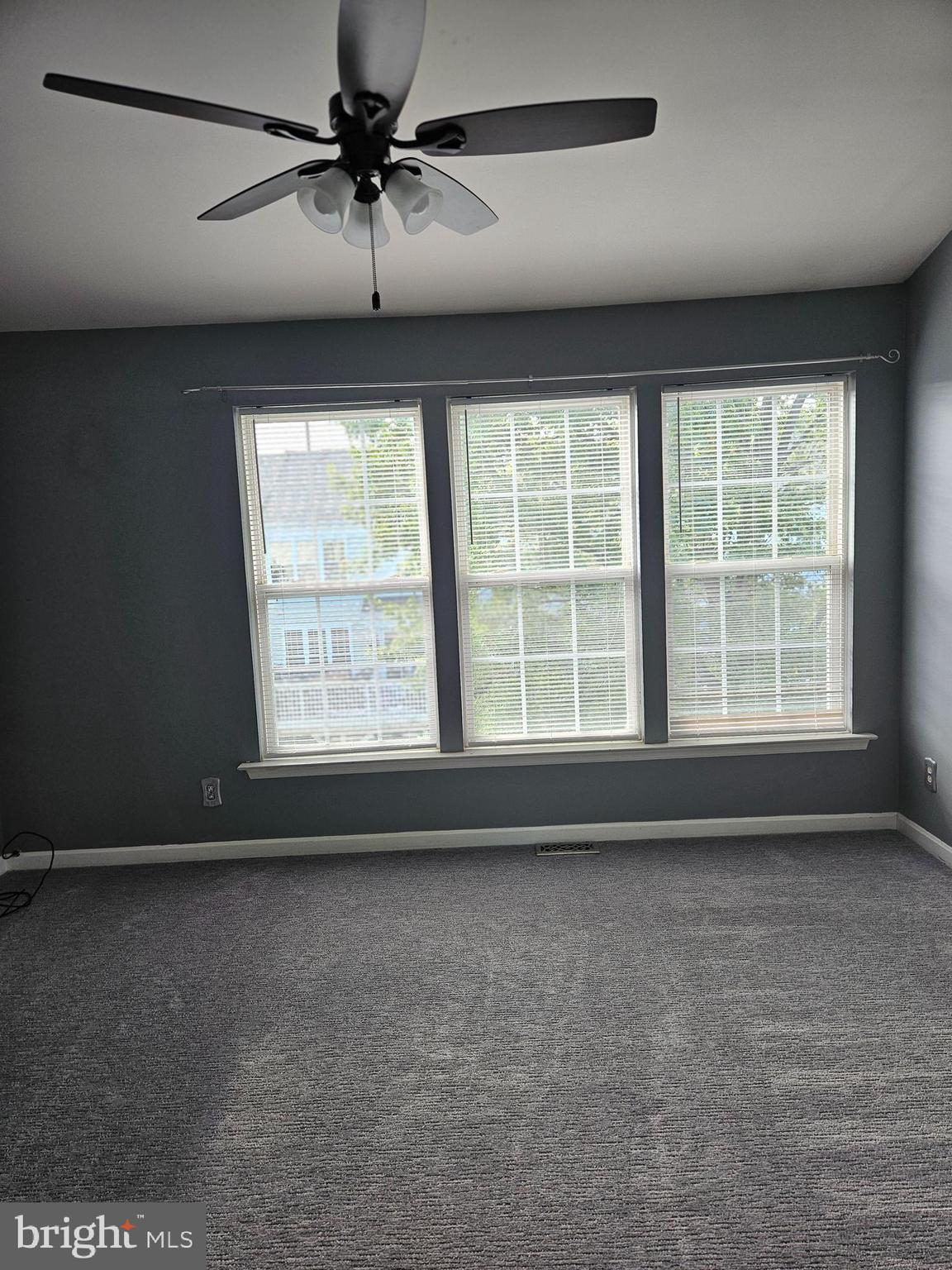 16 Weatherly Road Delran, NJ 08075 - Photo 23 of 30 a view of an empty room with a window