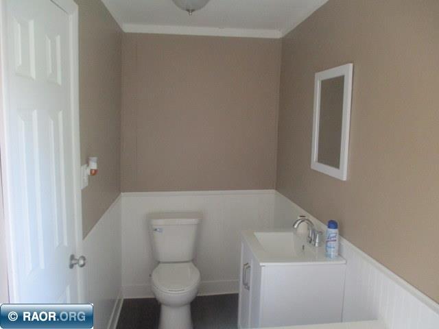 216 1st Street Southwest Chisholm, MN 55719 - Photo 12 of 24