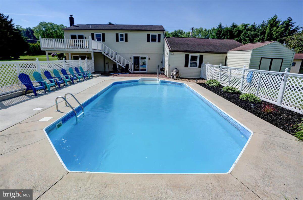 4631 Church Road Chambersburg, PA 17202 - Photo 3 of 58 Gallery Image 3