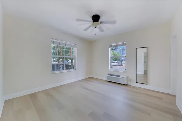 $2,950 | 1241 13th Street, Unit 2, Miami Beach, FL 33139