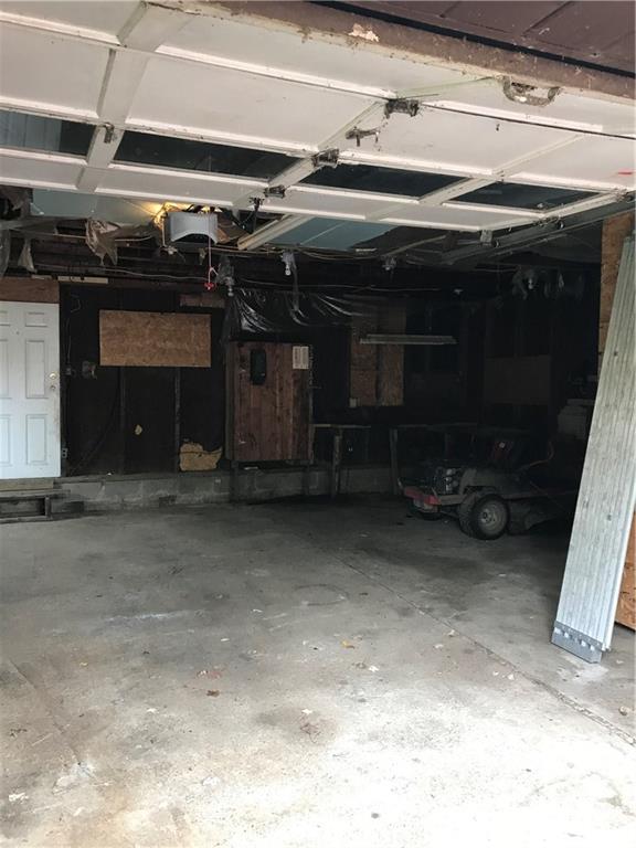 512 Old Fredonia Road Mercer, PA 16137 - Photo 18 of 21 garage