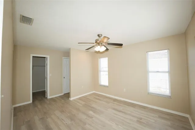 a view of empty room with window