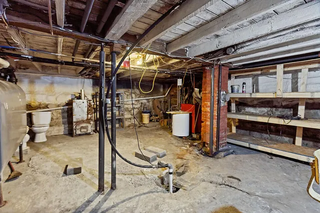 $264,900 | 2058 North Belfast Avenue, Augusta, ME 04330