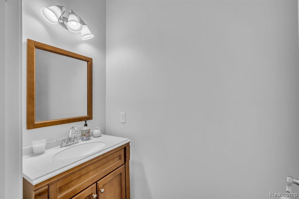 27490 Cromwell Road Novi, MI 48374 - Photo 12 of 42