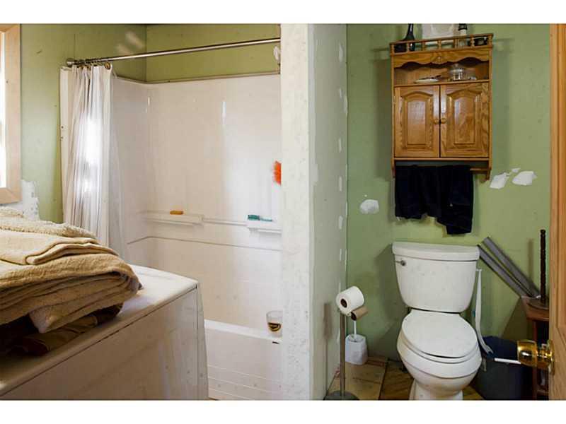 197 Parkman Road Garland, ME 04939 - Photo 16 of 34 Bathroom. Full bathroom on the 1st...