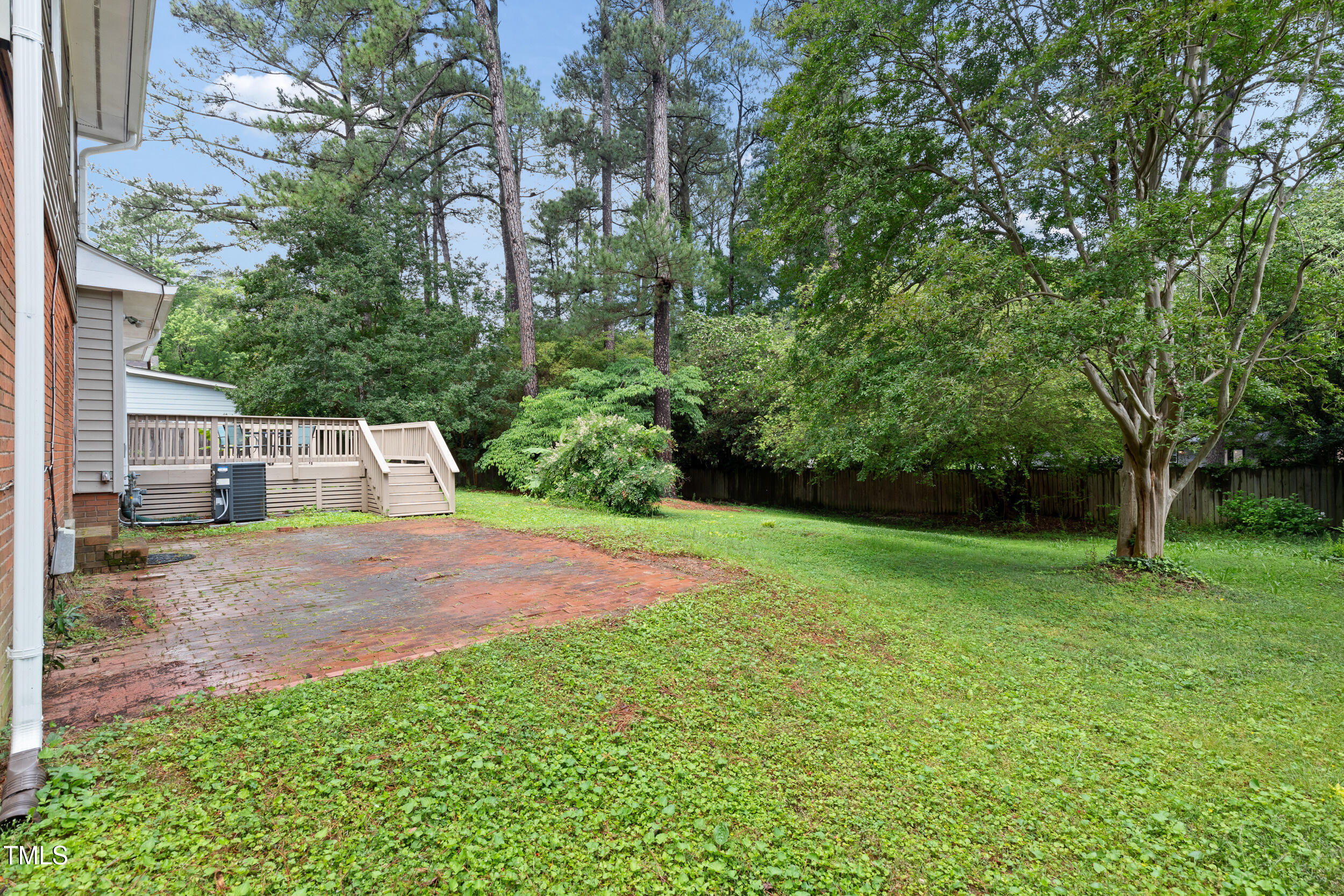 509 East Millbrook Road Raleigh, NC 27609 - Photo 5 of 51 7_img_7102