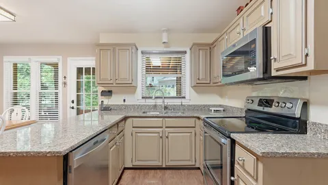 $499,900 | 5424 Mainsail Lane, Hermitage, TN 37076