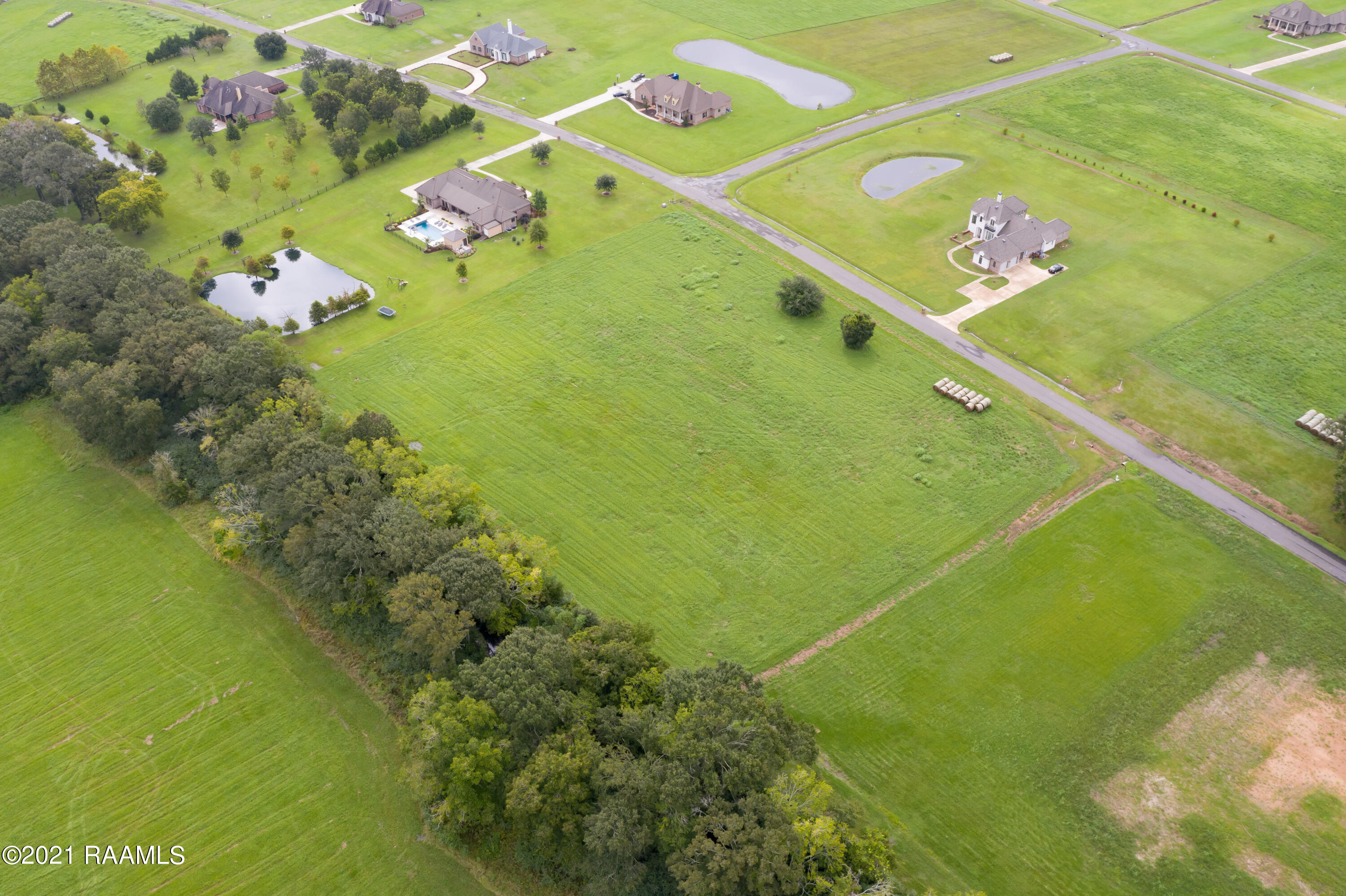 16 Rodeo Opelousas, LA 70570 - Photo 3 of 9 Gallery Image 3