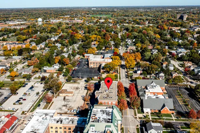 $364,900 | 104 North Plum Grove Road, Unit 400, Palatine, IL 60067