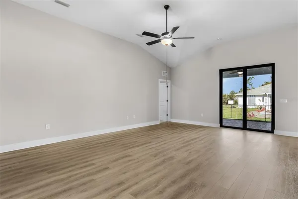 $618,900 | 13432 Lake Gallagher Drive, Dover, FL 33527